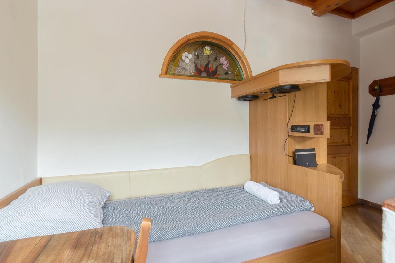 Cozy, Bright And Affordable Single Studio - Free Parking Ljubljana Luaran gambar